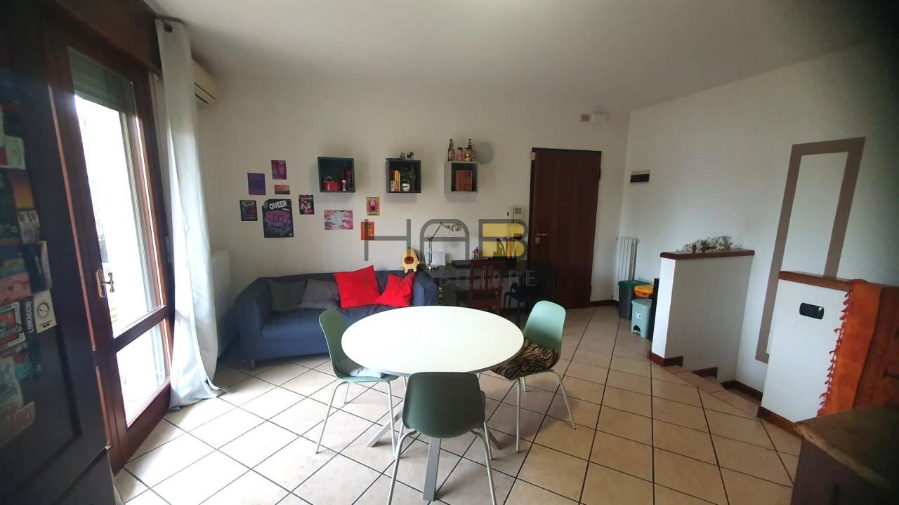 Rent Rooms and rooms for rent, Padova foto