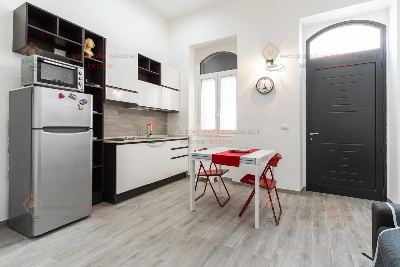 Rent Two rooms, Siracusa foto