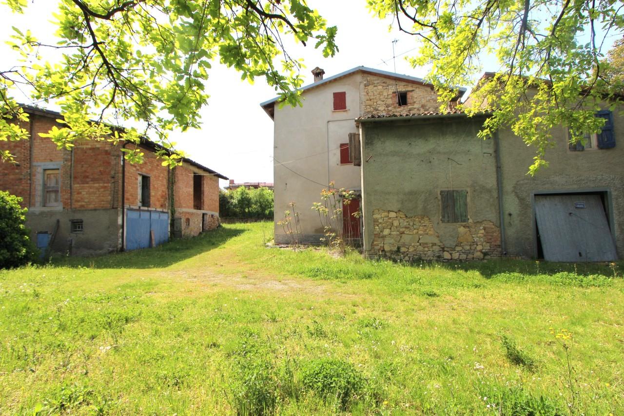 Sale Land, Valsamoggia foto