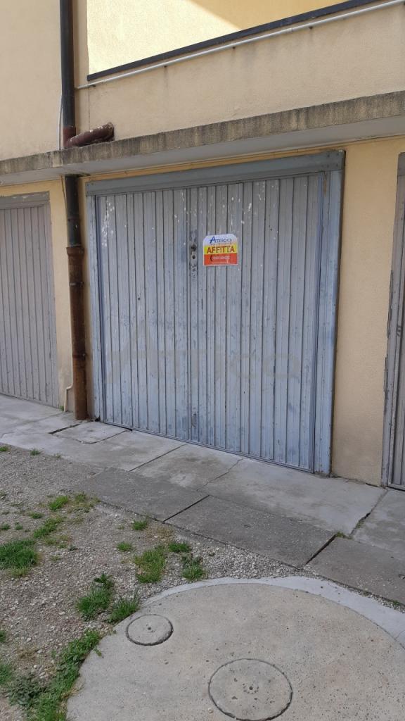 Aluguel Garage , Rovigo foto