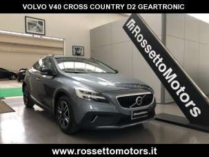 VOLVO V40 Cross Country Diesel 2018 usata, Italia