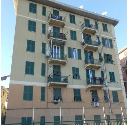 Venta Cuatro habitaciones, Genova foto