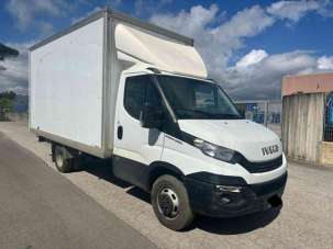 IVECO Daily Diesel 2019 usata