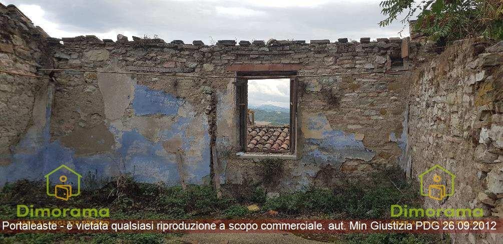 Frazione Montesecco - Via Castello 51 trilocale 50mq