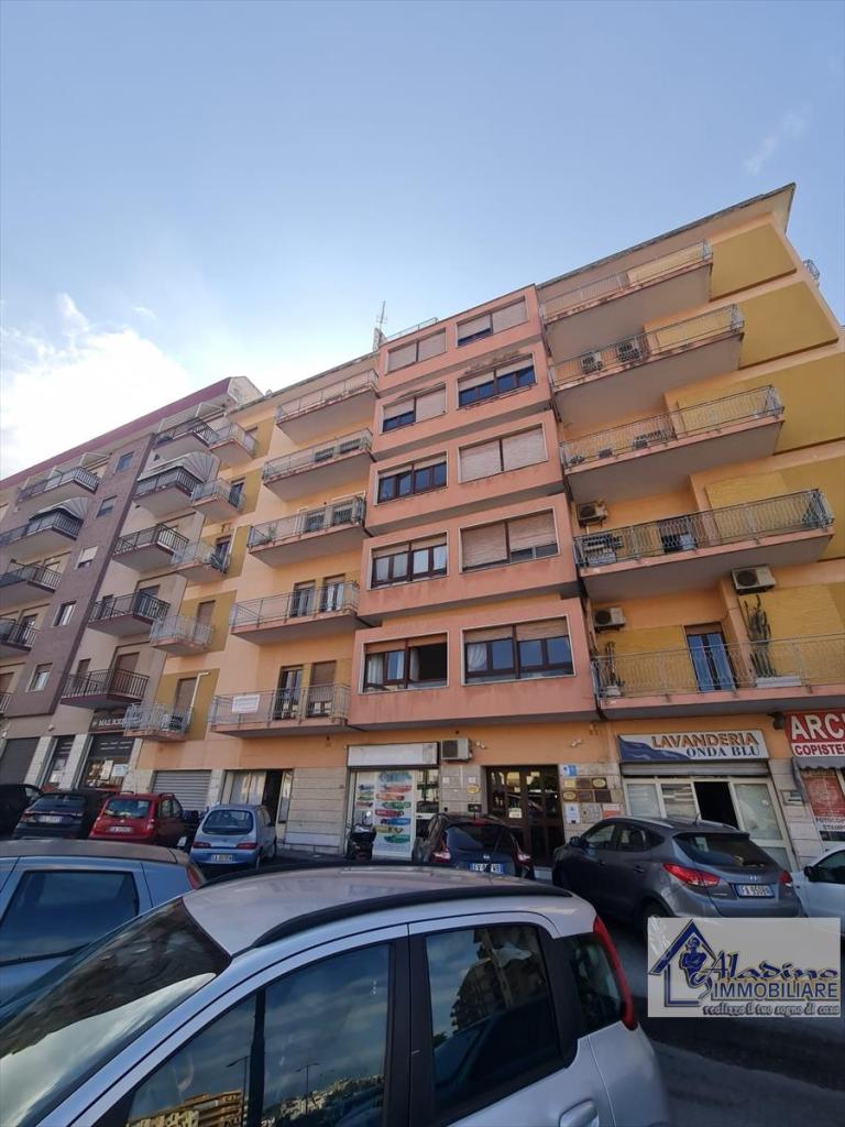 Rent Appartamento, Reggio di Calabria foto