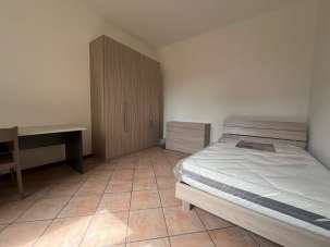 Renta Cuatro habitaciones, Piacenza