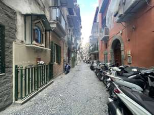 Vendita Quadrivani, Napoli