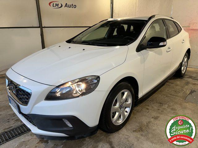 VOLVO V40 Cross Country D2 Geartronic Kinetic Diesel