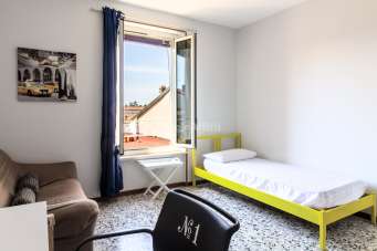 Rent Four rooms, Novara