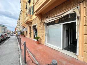 Renta Dos habitaciones, Genova