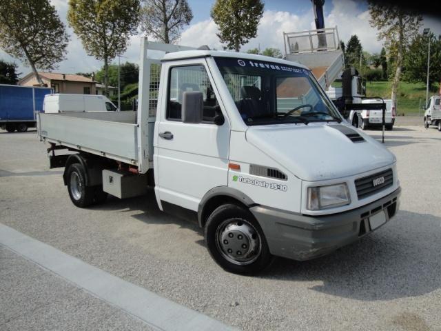 IVECO Daily TurboDaily 35.10 con Ribaltabile Trilaterale Diesel