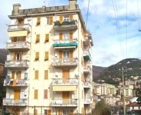 Venda Pentavani, Genova
