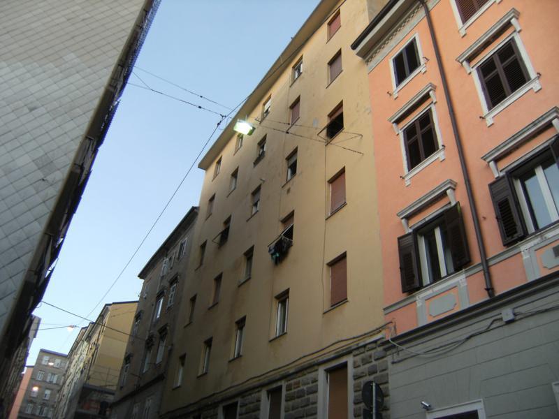 Renta Dos habitaciones, Trieste foto