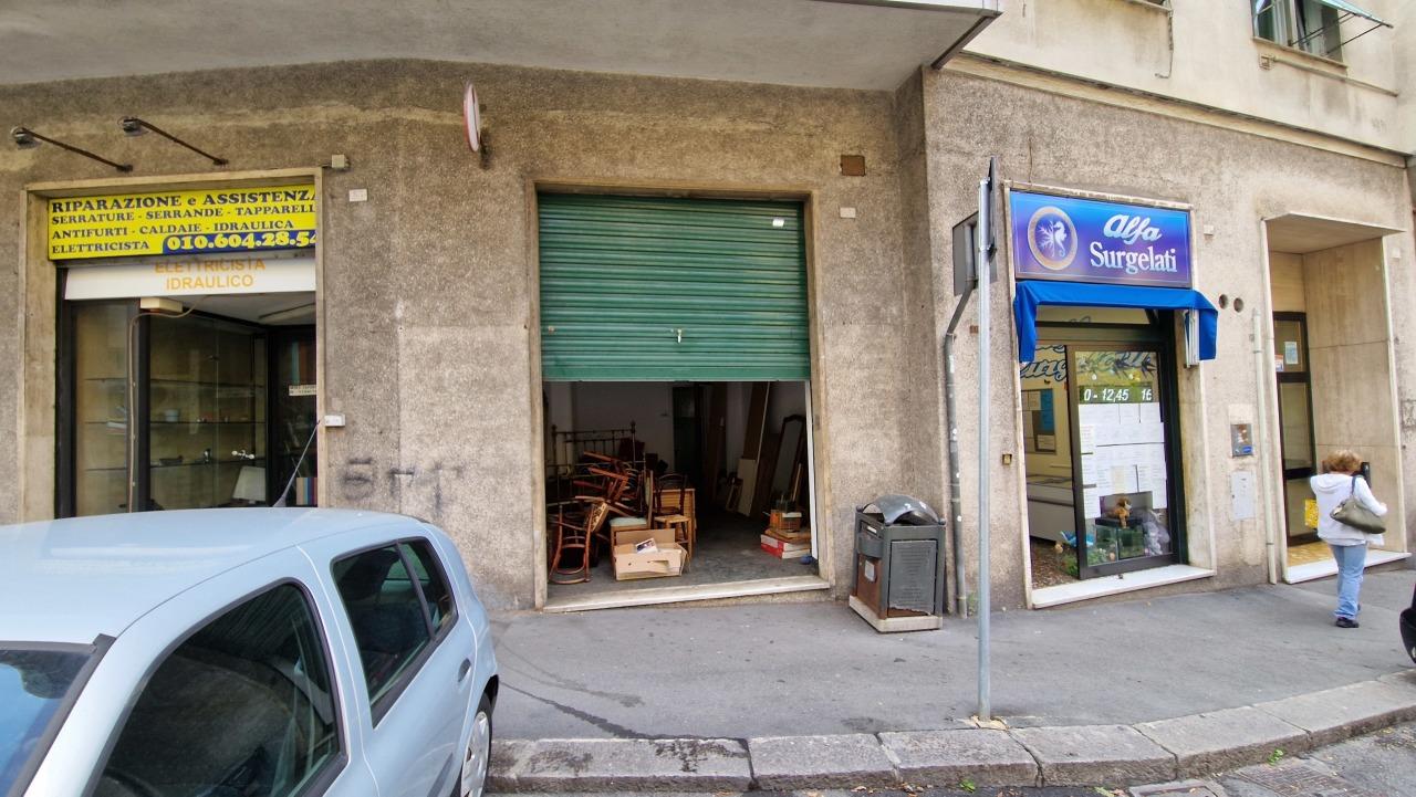 Sale Roomed, Genova foto
