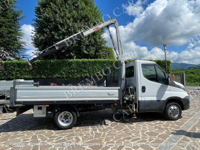 IVECO Daily Diesel 2016 usata foto
