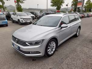 VOLKSWAGEN Passat Variant Diesel 2019 usata