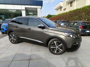 PEUGEOT 3008 Diesel 2019 usata, Napoli