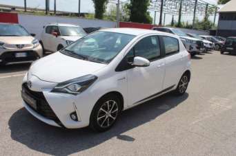 TOYOTA Yaris Elettrica/Benzina 2020 usata