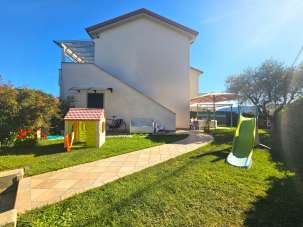 Vente Quatre chambres, Sarzana