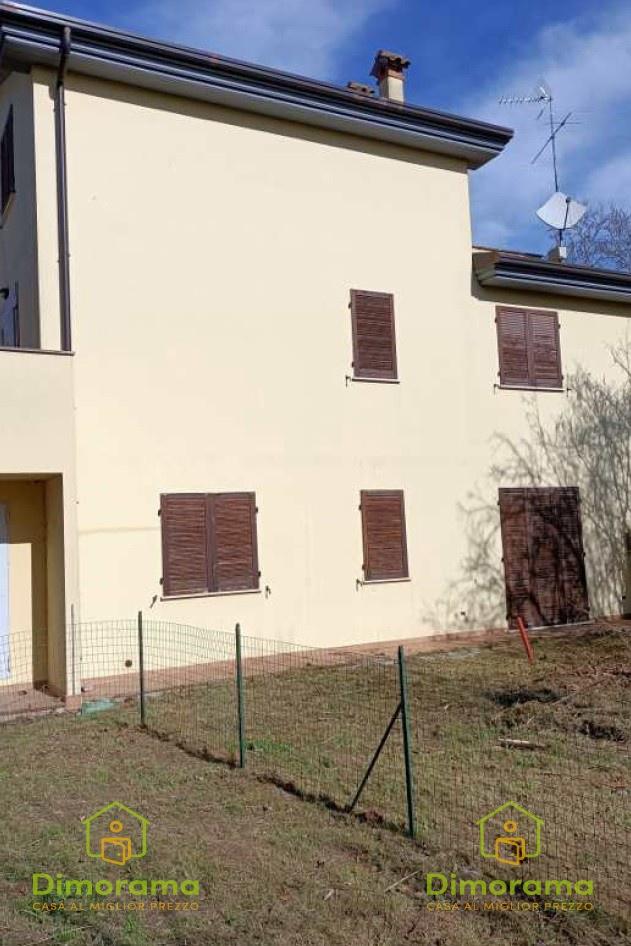 Via Provinciale (Consandolo) quadrilocale 126mq