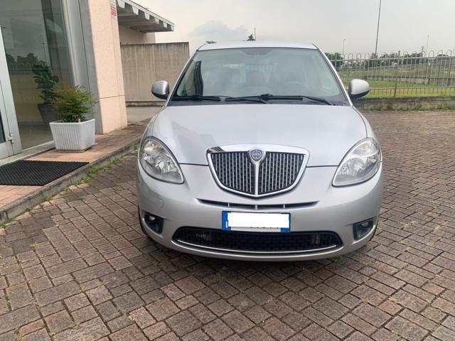 LANCIA Ypsilon Benzina 2011 usata foto