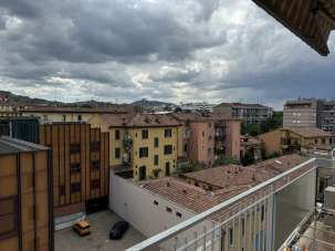 Vente Quatre chambres, Bologna