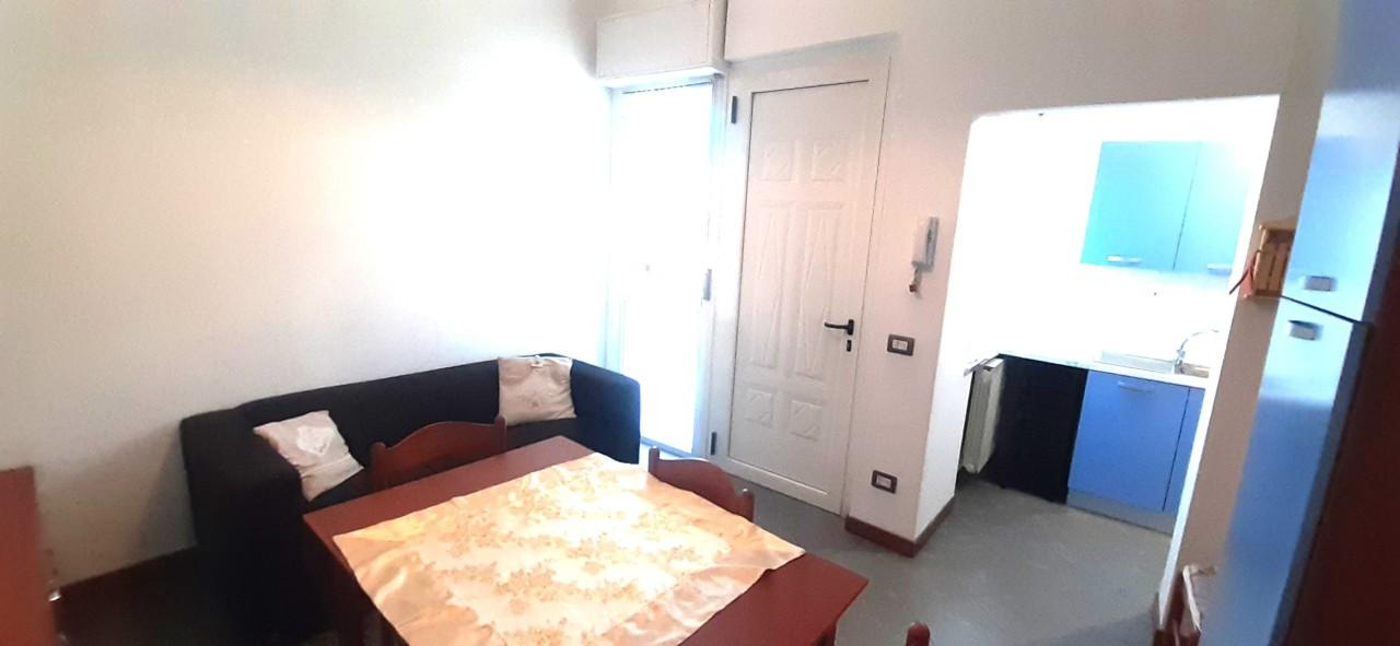 Rent Two rooms, Somma Lombardo foto