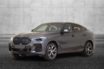 BMW X6 Elettrica/Diesel 2022 usata