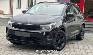 OPEL Grandland Diesel 2022 usata