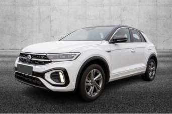 VOLKSWAGEN T-Roc Benzina 2023 usata