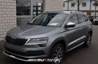 SKODA Karoq Diesel 2022 usata