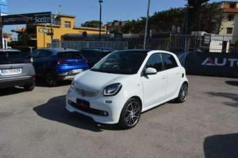 SMART ForFour Benzina 2017 usata, Napoli