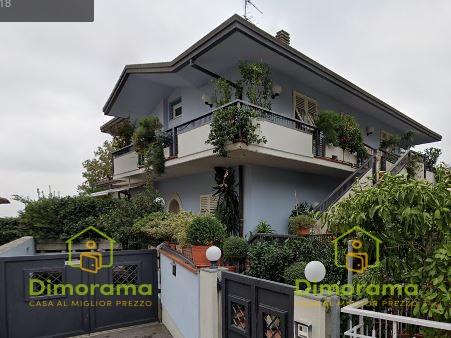 Via Amilcare Ponchielli n. 10/B 8 vani 224mq