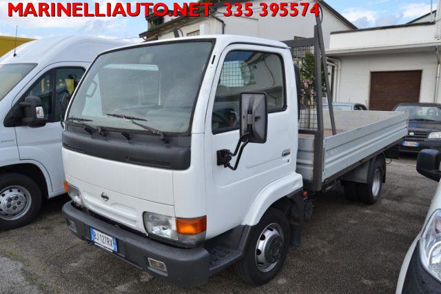 NISSAN Cabstar Diesel 2000 usata, Ferrara foto