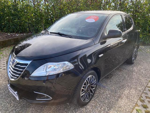 LANCIA Ypsilon Benzina/GPL 2015 usata foto