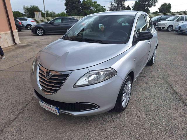 LANCIA Ypsilon Benzina/GPL 2014 usata, Avellino foto