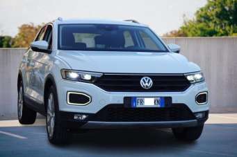 VOLKSWAGEN T-Roc Benzina 2018 usata, Caserta