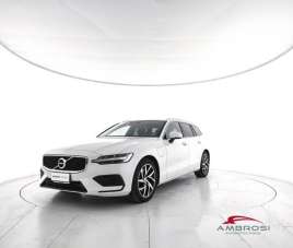 VOLVO V60 Elettrica/Benzina 2021 usata, Perugia