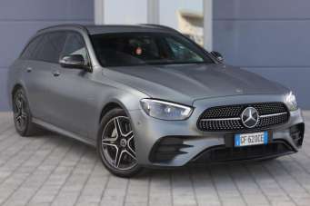 MERCEDES-BENZ E 300 Elettrica/Benzina 2021 usata, Piacenza