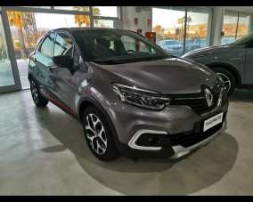 RENAULT Captur Benzina 2019 usata