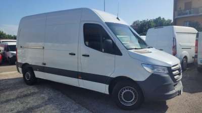 MERCEDES-BENZ Sprinter Diesel 2019 usata, Pavia