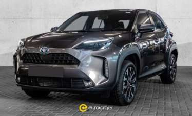 TOYOTA Yaris Cross Elettrica/Benzina 2023 usata