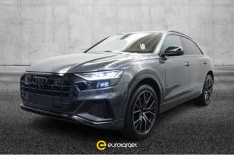 AUDI Q8 Elettrica/Diesel 2023 usata