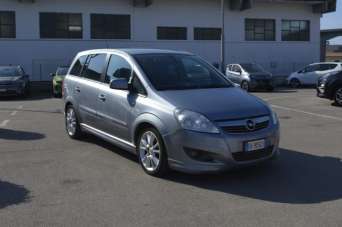 OPEL Zafira Diesel 2011 usata, Latina