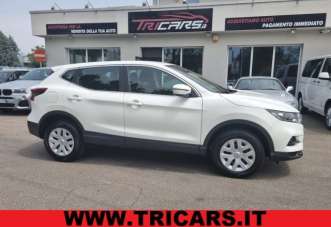 NISSAN Qashqai Benzina 2018 usata, Parma