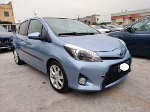 TOYOTA Yaris Elettrica/Benzina 2013 usata