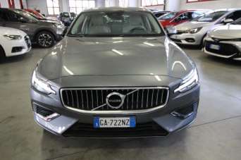 VOLVO V60 Elettrica/Benzina 2020 usata, Torino