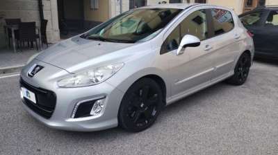 PEUGEOT 308 Benzina 2011 usata