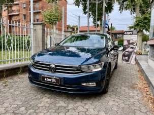 VOLKSWAGEN Passat Variant Diesel 2021 usata