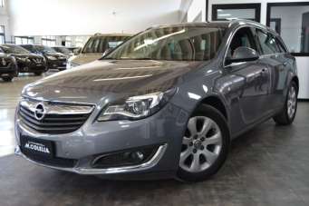 OPEL Insignia Diesel 2016 usata, Bari